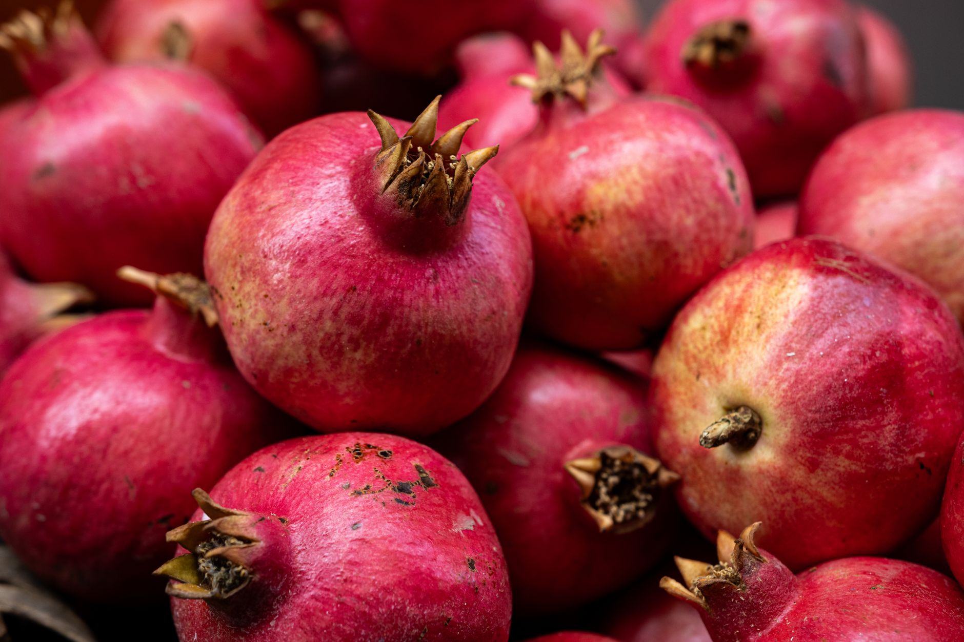 Ellagic Acid-Rich Foods: Pomegranate, Berries & Walnuts (USDA FDC Data)