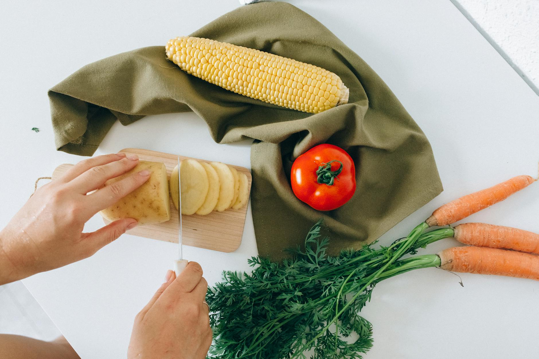 Vitamin A Sources: Retinol vs Beta-Carotene Bioavailability (USDA FDC Data 2026)